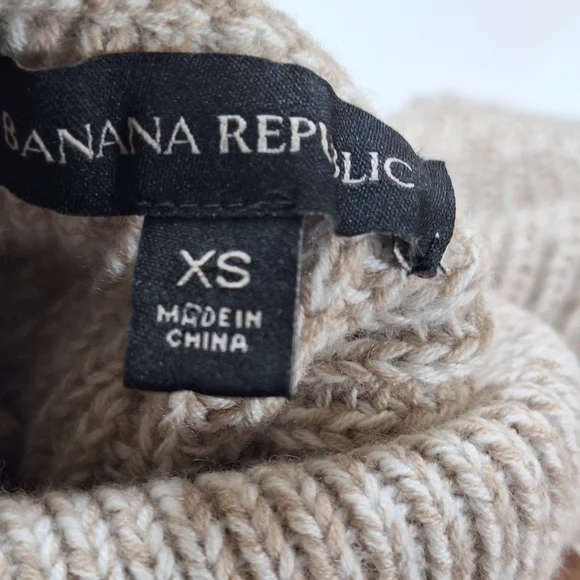 Banana Republic Beige Knit Skirt - Picture 4 of 5